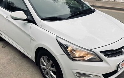 Hyundai Solaris II рестайлинг, 2016 год, 900 000 рублей, 1 фотография