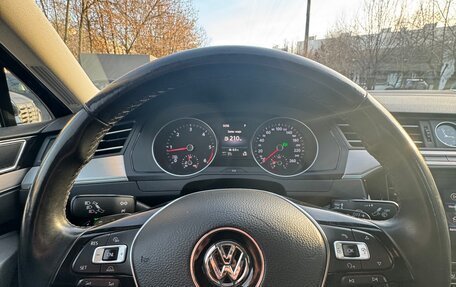 Volkswagen Passat B8 рестайлинг, 2017 год, 1 850 000 рублей, 14 фотография