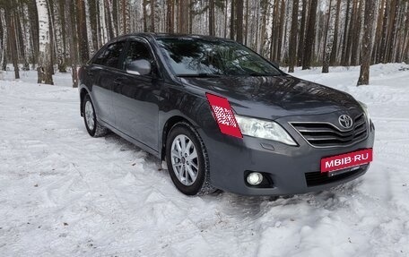 Toyota Camry, 2011 год, 1 600 000 рублей, 14 фотография