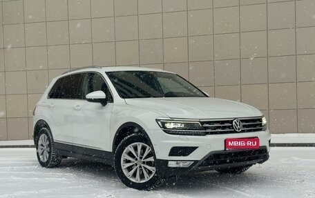 Volkswagen Tiguan II, 2016 год, 2 750 000 рублей, 1 фотография