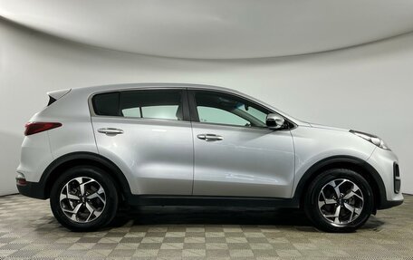 KIA Sportage IV рестайлинг, 2018 год, 2 479 900 рублей, 4 фотография