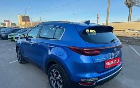 KIA Sportage IV рестайлинг, 2020 год, 2 379 000 рублей, 4 фотография