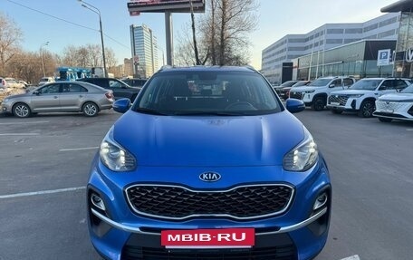 KIA Sportage IV рестайлинг, 2020 год, 2 379 000 рублей, 2 фотография