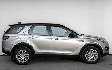 Land Rover Discovery Sport I рестайлинг, 2017 год, 2 795 000 рублей, 4 фотография