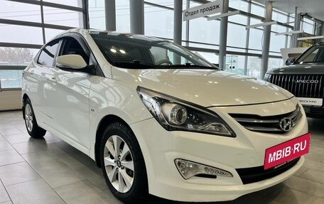 Hyundai Solaris II рестайлинг, 2016 год, 900 000 рублей, 2 фотография