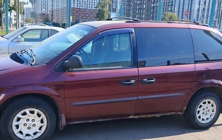 Chrysler Voyager IV, 2001 год, 419 950 рублей, 3 фотография