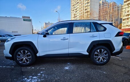 Toyota RAV4, 2023 год, 4 300 000 рублей, 4 фотография