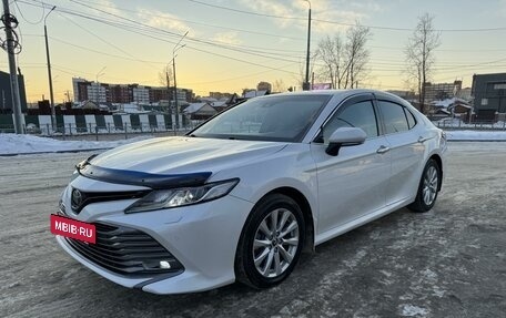 Toyota Camry, 2018 год, 2 650 000 рублей, 4 фотография