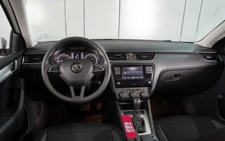 Skoda Octavia, 2019 год, 1 607 000 рублей, 6 фотография