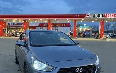 Hyundai Solaris II рестайлинг, 2017 год, 1 200 000 рублей, 2 фотография