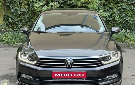 Volkswagen Passat B8 рестайлинг, 2015 год, 1 729 000 рублей, 1 фотография