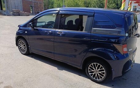 Honda Freed I, 2010 год, 1 150 000 рублей, 1 фотография