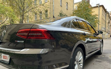 Volkswagen Passat B8 рестайлинг, 2015 год, 1 729 000 рублей, 8 фотография