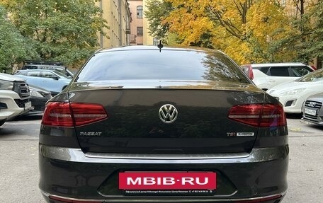 Volkswagen Passat B8 рестайлинг, 2015 год, 1 729 000 рублей, 7 фотография