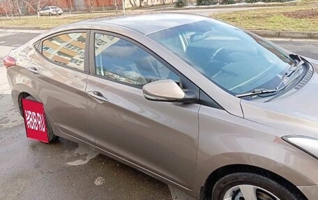 Hyundai Elantra V, 2012 год, 780 000 рублей, 3 фотография