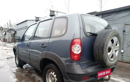 Chevrolet Niva I рестайлинг, 2009 год, 440 000 рублей, 4 фотография