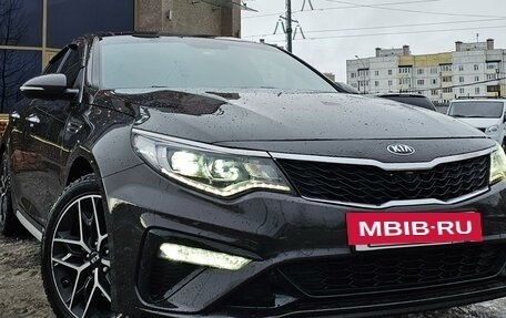 KIA Optima IV, 2019 год, 1 980 000 рублей, 2 фотография