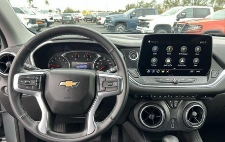 Chevrolet Blazer III, 2023 год, 8 341 000 рублей, 9 фотография