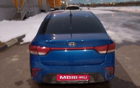 KIA Rio IV, 2017 год, 950 000 рублей, 3 фотография