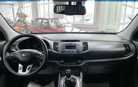 KIA Sportage III, 2011 год, 999 000 рублей, 13 фотография