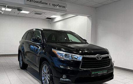 Toyota Highlander III, 2014 год, 2 780 000 рублей, 3 фотография