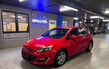 Opel Astra J, 2013 год, 790 000 рублей, 1 фотография