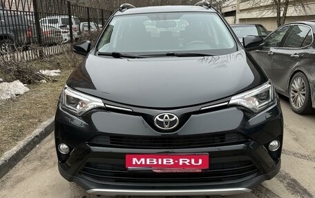 Toyota RAV4, 2015 год, 2 100 000 рублей, 1 фотография