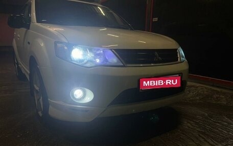 Mitsubishi Outlander III рестайлинг 3, 2008 год, 1 200 000 рублей, 11 фотография