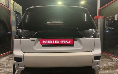 Mitsubishi Outlander III рестайлинг 3, 2008 год, 1 200 000 рублей, 31 фотография