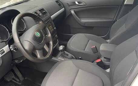 Skoda Yeti I рестайлинг, 2012 год, 1 220 000 рублей, 28 фотография