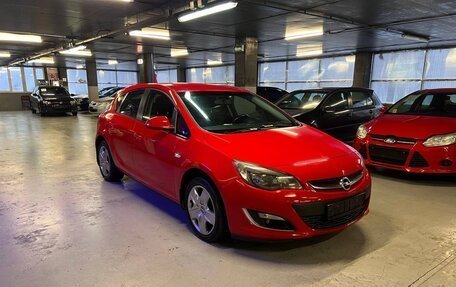 Opel Astra J, 2013 год, 790 000 рублей, 3 фотография