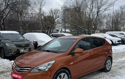 Hyundai Solaris II рестайлинг, 2015 год, 950 000 рублей, 1 фотография