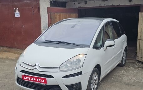 Citroen C4 Picasso II рестайлинг, 2012 год, 610 000 рублей, 2 фотография