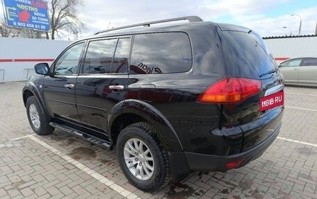 Mitsubishi Pajero Sport II рестайлинг, 2011 год, 1 850 000 рублей, 3 фотография