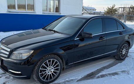 Mercedes-Benz C-Класс, 2010 год, 1 600 000 рублей, 10 фотография