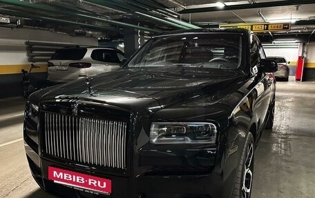 Rolls-Royce Cullinan, 2020 год, 46 000 000 рублей, 4 фотография