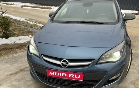 Opel Astra J, 2012 год, 875 000 рублей, 1 фотография