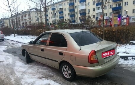 Hyundai Accent II, 2005 год, 350 000 рублей, 2 фотография