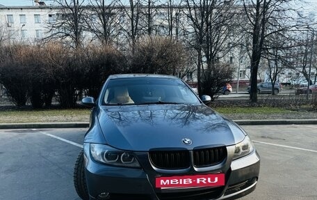 BMW 3 серия, 2006 год, 1 050 000 рублей, 12 фотография