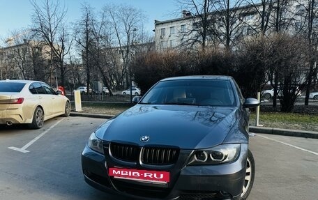 BMW 3 серия, 2006 год, 1 050 000 рублей, 11 фотография