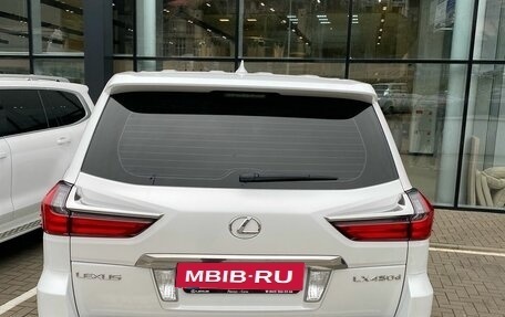 Lexus LX III, 2016 год, 7 595 000 рублей, 3 фотография