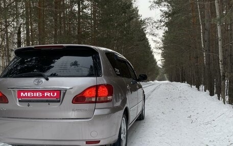 Toyota Ipsum II, 2001 год, 899 999 рублей, 10 фотография