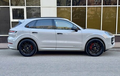 Porsche Cayenne III, 2024 год, 27 980 000 рублей, 2 фотография