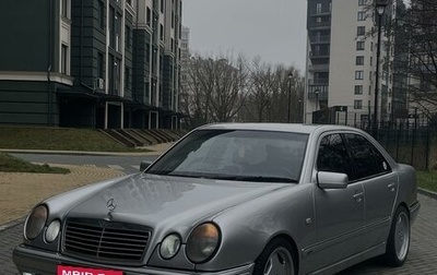 Mercedes-Benz E-Класс, 1997 год, 800 000 рублей, 1 фотография