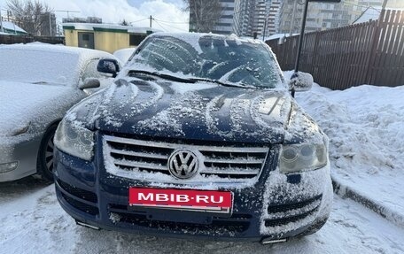 Volkswagen Touareg III, 2004 год, 867 000 рублей, 8 фотография