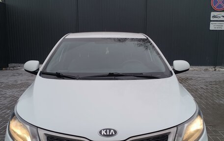 KIA Rio III рестайлинг, 2014 год, 1 000 000 рублей, 6 фотография