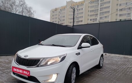 KIA Rio III рестайлинг, 2014 год, 1 000 000 рублей, 4 фотография