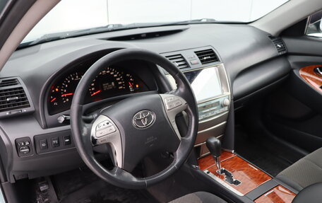 Toyota Camry, 2008 год, 1 130 000 рублей, 8 фотография