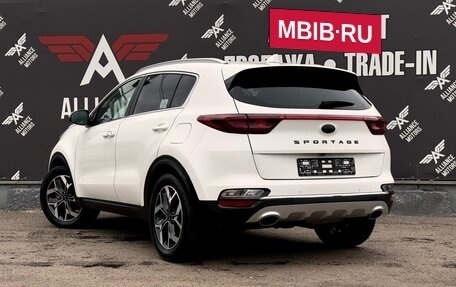 KIA Sportage IV рестайлинг, 2018 год, 2 249 000 рублей, 5 фотография