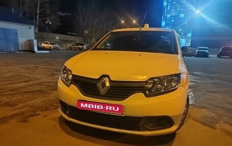 Renault Logan II, 2016 год, 410 000 рублей, 2 фотография